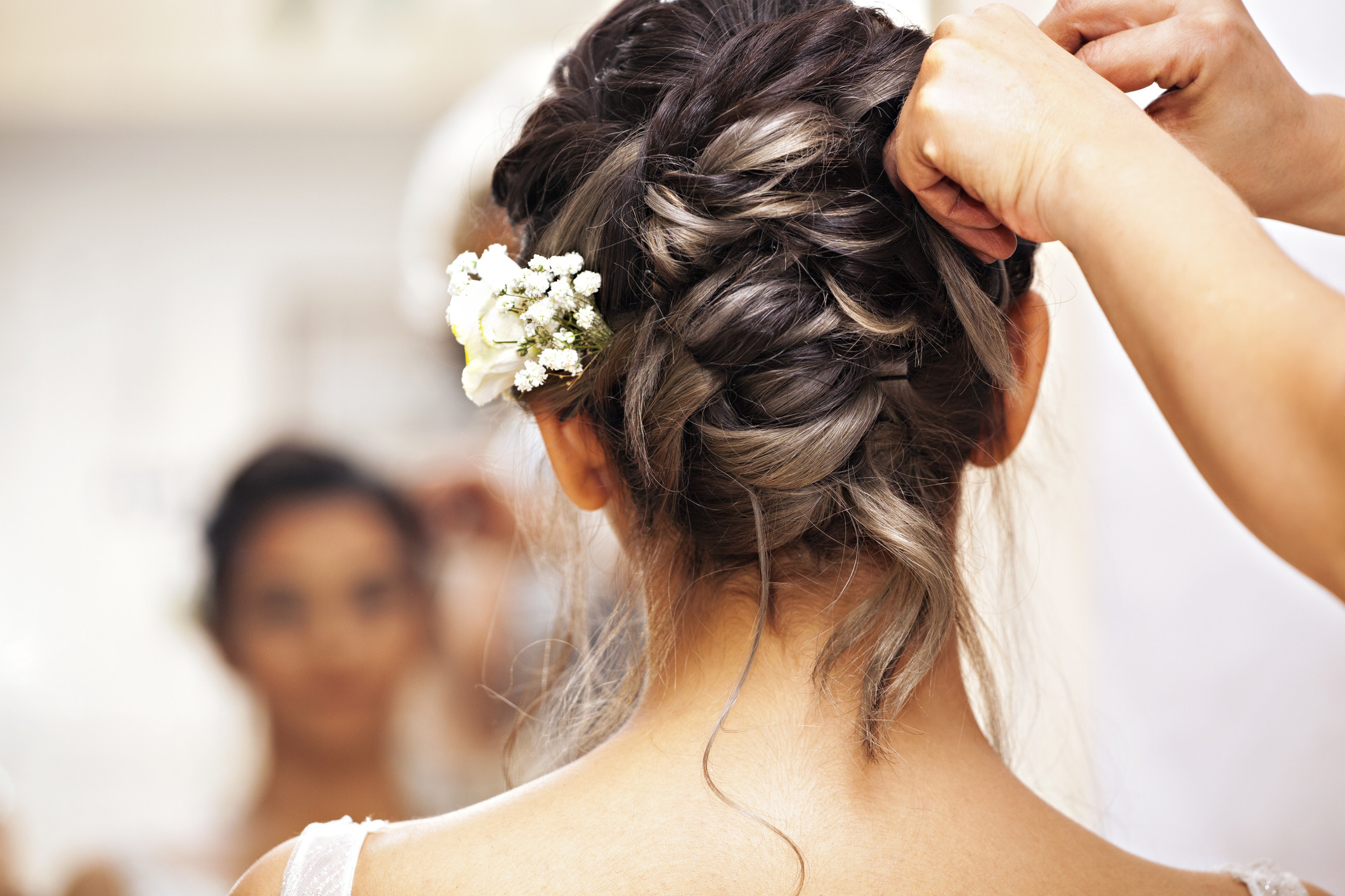 Image of brides hair done up